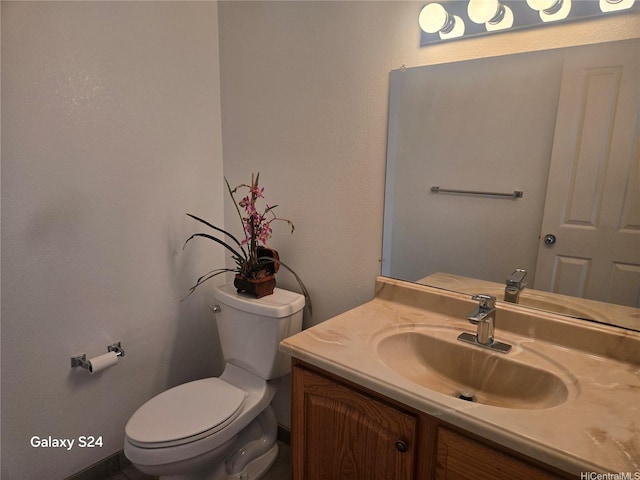 94-1060 Lelehu St, Waipahu, HI 96797 - bathroom featuring toilet and vanity