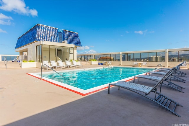400 Hobron Ln Unit 2809, Honolulu, HI 96815 - community pool featuring a patio