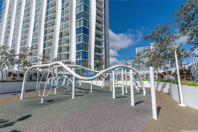 1000 Auahi St Unit 2007, Honolulu, HI 96814 - view of community playground