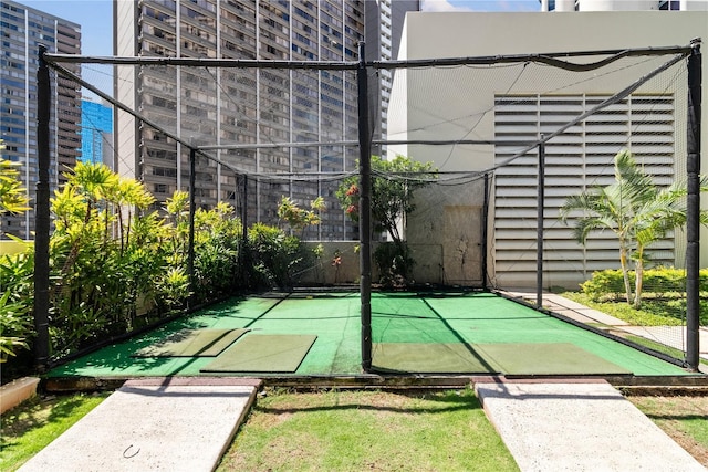1212 Nuuanu Ave Unit 1104, Honolulu, HI 96817 - view of basketball court