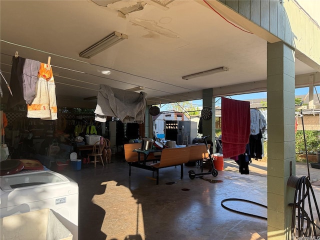 91-1337 Karayan St, Ewa Beach, HI 96706 - view of patio featuring washer / clothes dryer