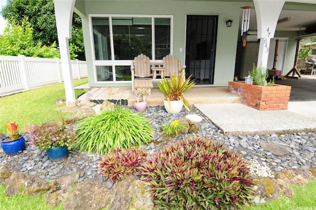 47-643 Hui Ulili St, Kaneohe, HI 96744 - view of porch