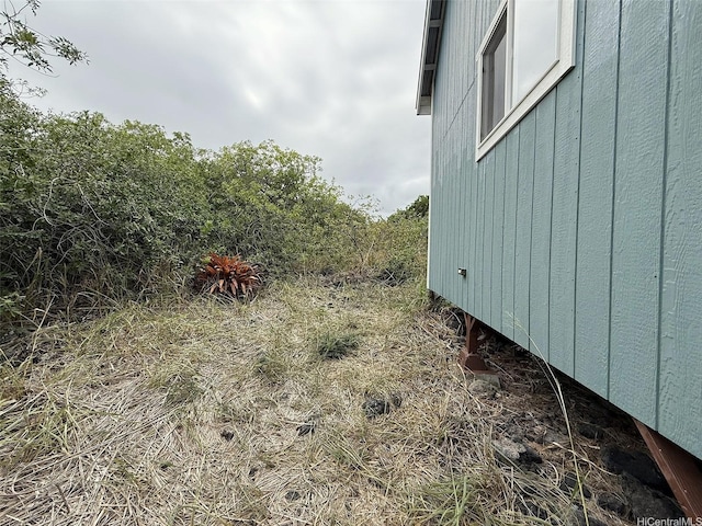 94-6342 Makai St, Naalehu, HI 96772 - view of yard