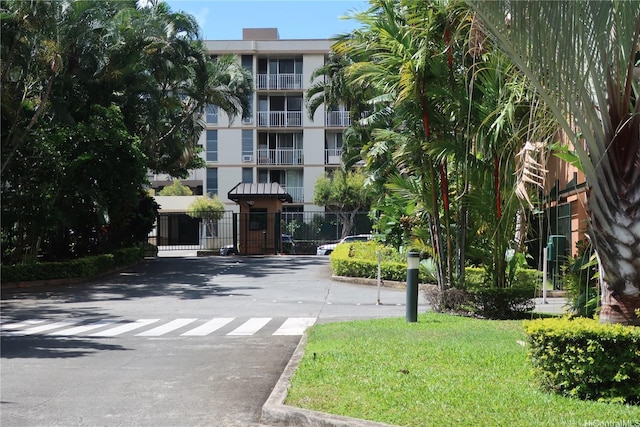 5333 Likini St Unit 2408, Honolulu, HI 96818 - photo 2