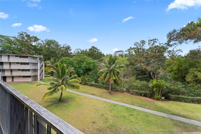 95-2035 Waikalani Pl Unit B303, Mililani, HI 96789 - view of green lawn featuring view of wooded area