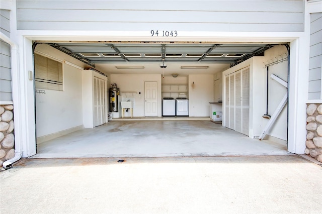 94-1043 Alelo St, Waipahu, HI 96797 - garage with washer and dryer and electric water heater