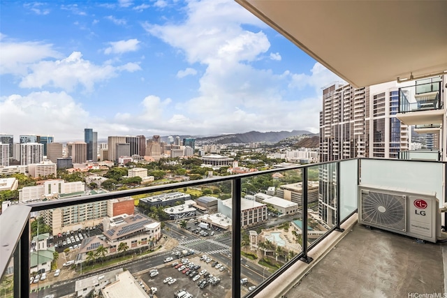 615 Keawe St Unit 3005, Honolulu, HI 96813 - balcony with a view of city and a mountain view