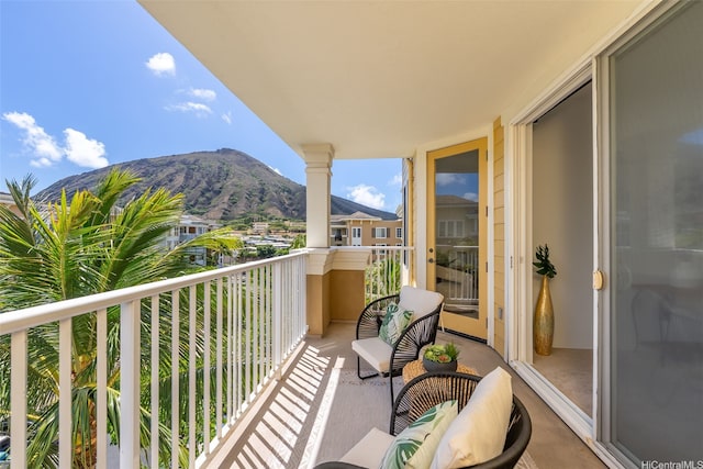 520 Lunalilo Home Rd Unit 6419, Honolulu, HI 96825 - balcony featuring a mountain view