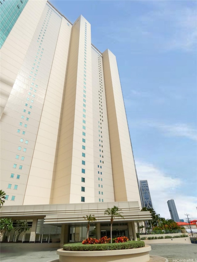 1177 Queen St Unit 3405, Honolulu, HI 96814 - view of building exterior