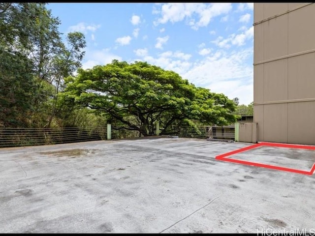 95-2055 Waikalani Pl Unit B404, Mililani, HI 96789 - view of uncovered parking lot