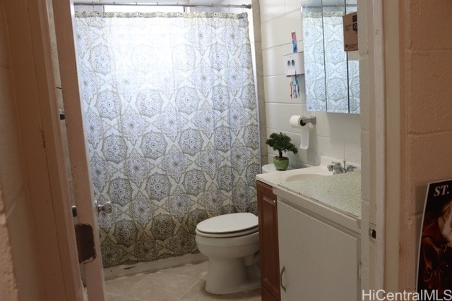 94-245 Leowahine St Unit 3009, Waipahu, HI 96797 - full bath with vanity, tile patterned flooring, a shower with shower curtain, and tile walls
