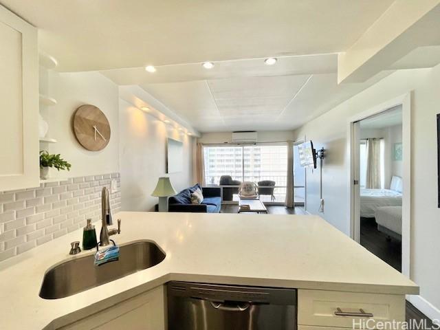 1777 Ala Moana Blvd Unit 927, Honolulu, HI 96815 - photo 4