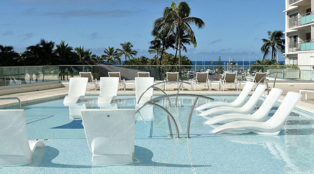 1777 Ala Moana Blvd Unit 516, Honolulu, HI 96815 - photo 1