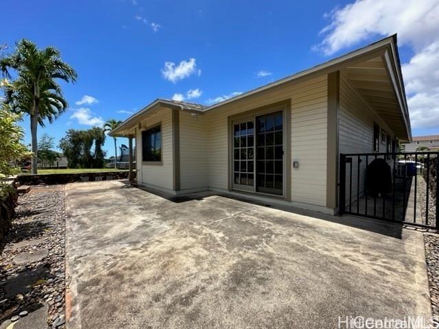 94-215 Wahamana Pl, Waipahu, HI 96797 - photo 1