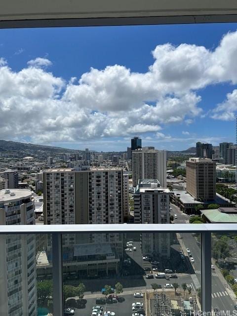 629 Keeaumoku St Unit 2405, Honolulu, HI 96814 - photo 1