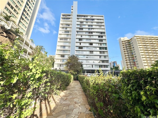435 Seaside Ave Unit 709, Honolulu, HI 96815 - photo 25