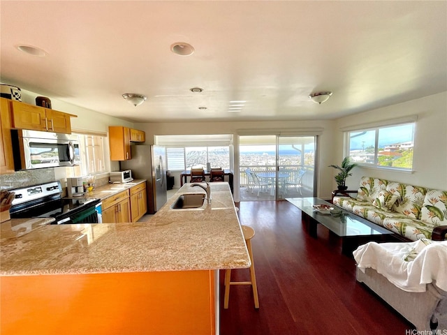 3901 Maunahilu Pl, Honolulu, HI 96816 - photo 2