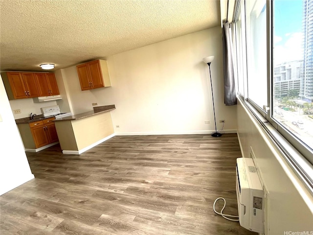 1560 Kanunu St Unit 1402, Honolulu, HI 96814 - photo 2