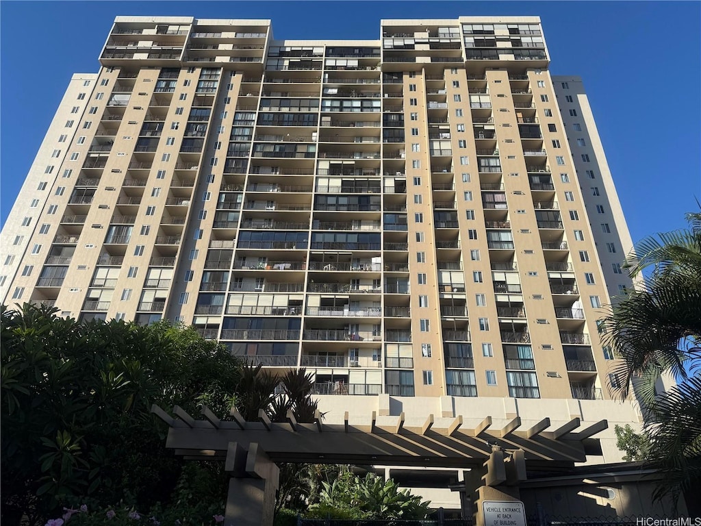 2916 Date St Unit E-5, Honolulu, HI 96816 - photo 1