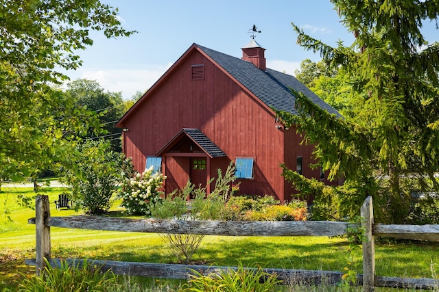 exterior space featuring a lawn