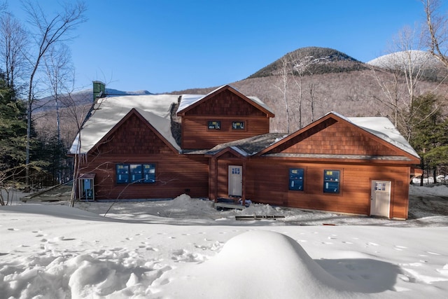 view of front of house with a mountain view