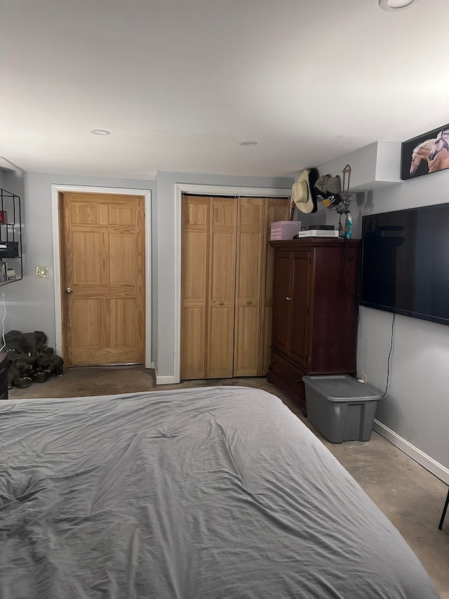 17 Tracy Hill Rd, Northfield, VT 05663 - bedroom with a closet and concrete flooring