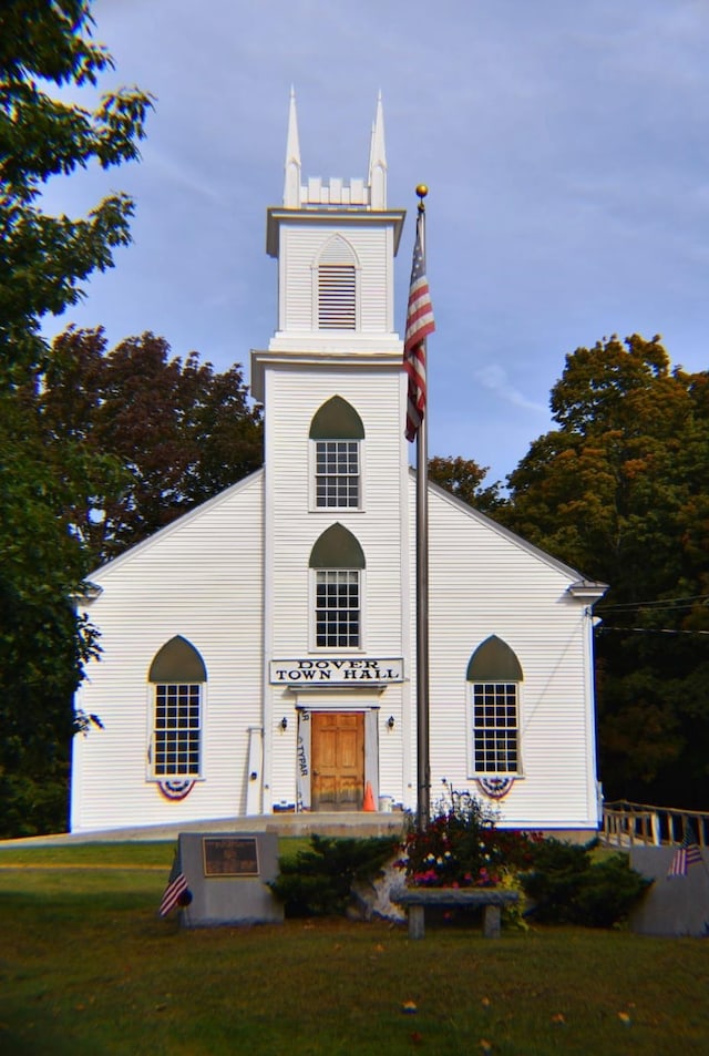 view of building exterior