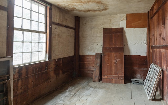 spare room with light hardwood / wood-style floors