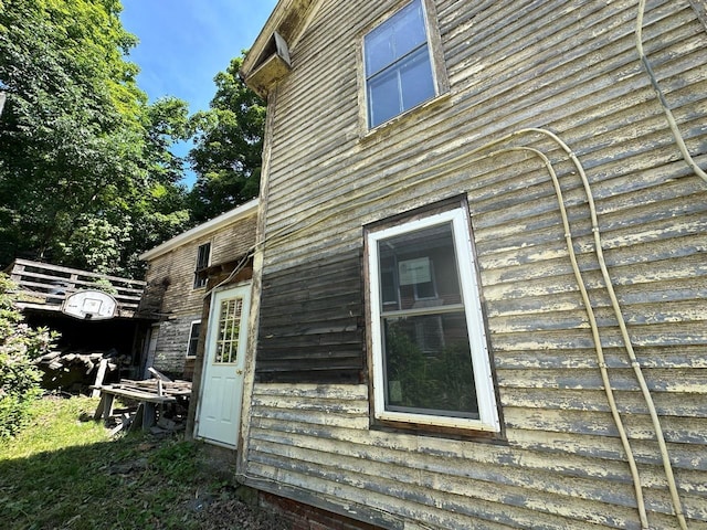 Listing photo 3 for 211 High St, Brattleboro VT 05301