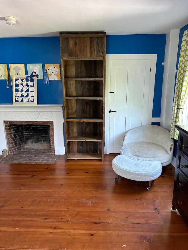 living area featuring wood-type flooring