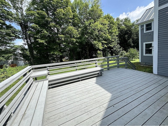 10 Hawthorne St, Plymouth, NH 03264 - view of deck