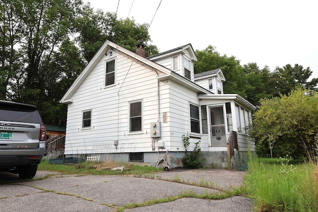 view of side of property