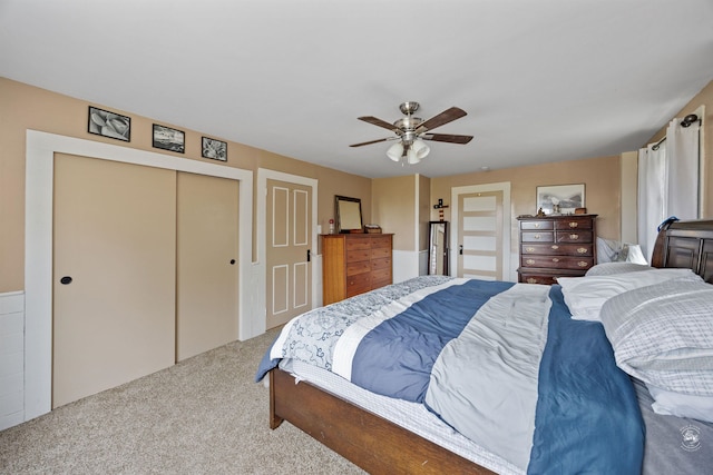 bedroom featuring carpet flooring and a ceiling fan