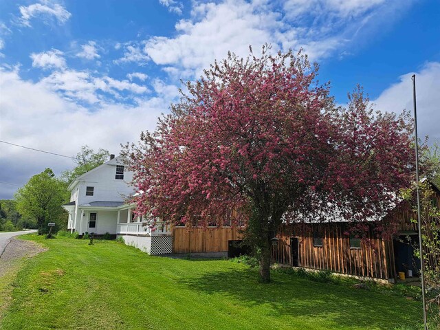 2454 W Barnet Rd, Barnet, VT 05821 - view of green lawn