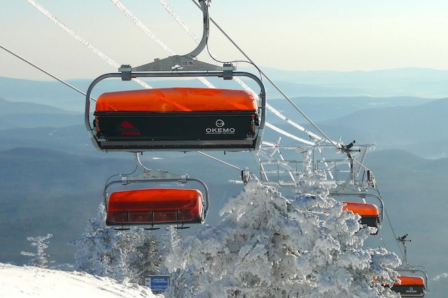 exterior details with a mountain view