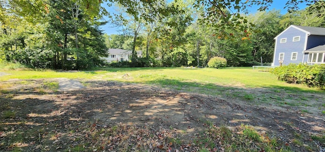 Listing photo 3 for 65 Dows Ln, Seabrook NH 03874