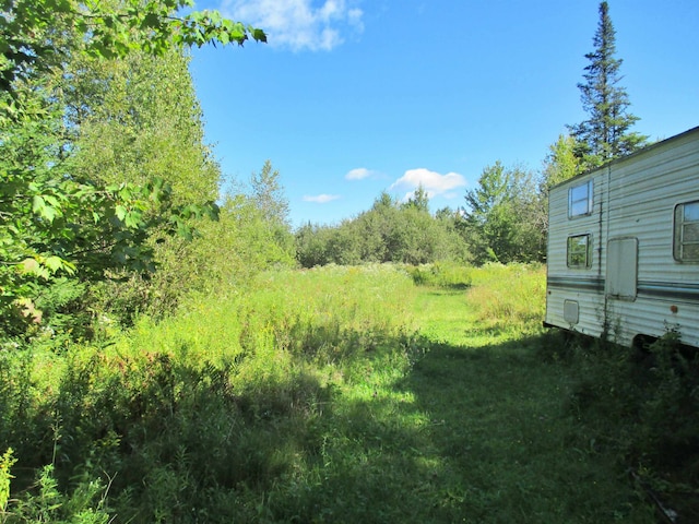 Listing photo 2 for 432 Farm Rd, Lowell VT 05847