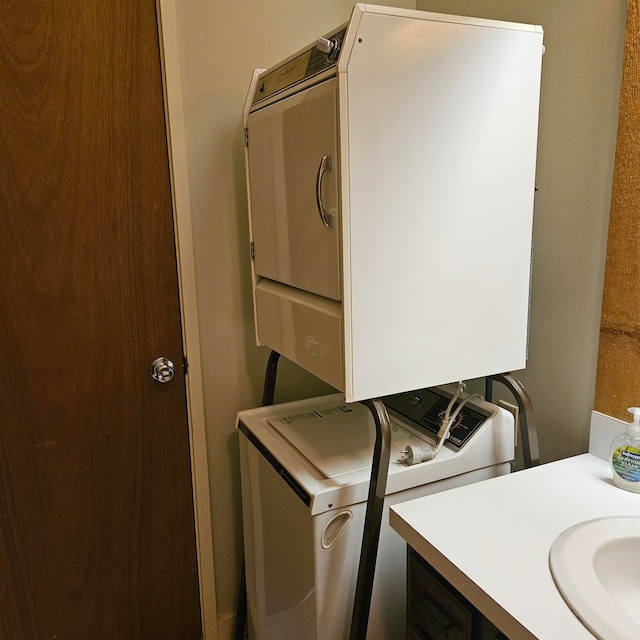 washroom featuring washer and dryer