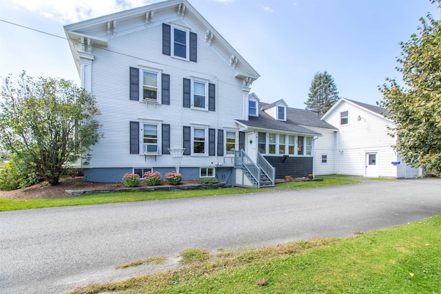 6694 Vt Route 100, Troy, VT 05859 - view of italianate-style house