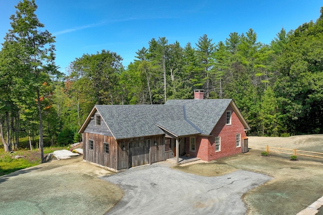 view of front of property