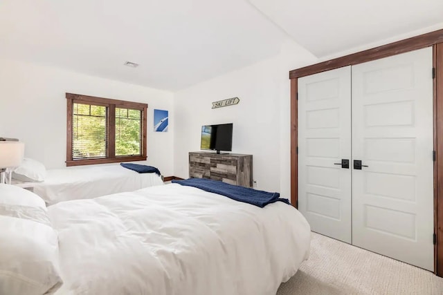 16 Crooked Mountain Rd, Lincoln, NH 03251 - bedroom featuring a closet