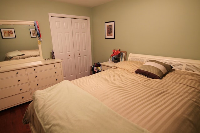 bedroom with a closet