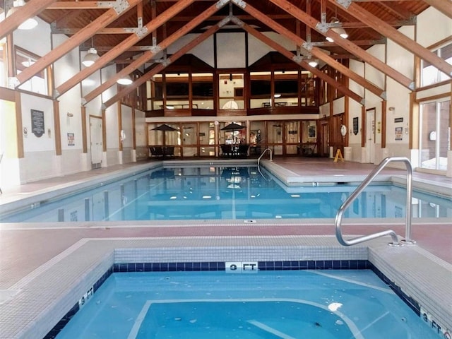 view of swimming pool