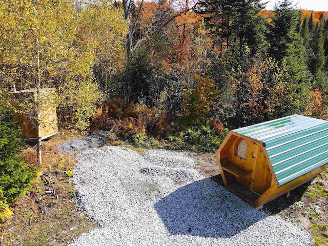 1881 Cahoon Farm Rd, Walden, VT 05873