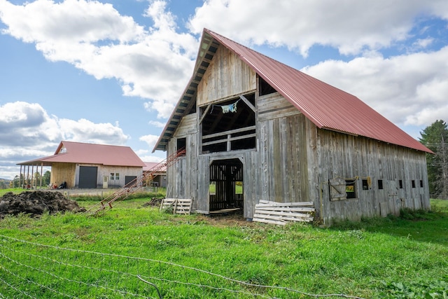 view of outbuilding