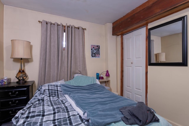 bedroom featuring a closet