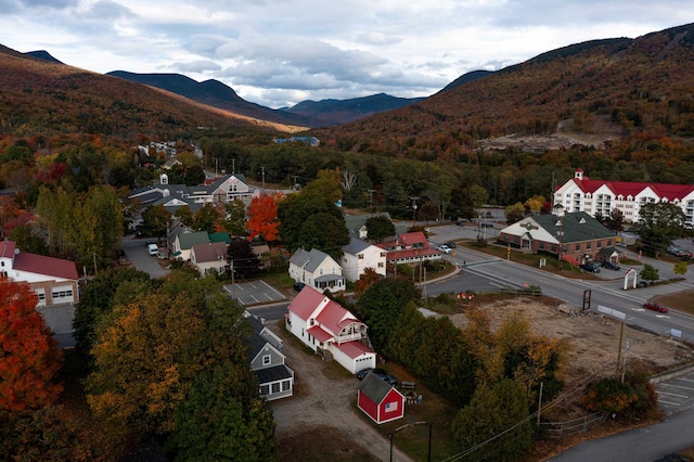 bird's eye view with a mountain view