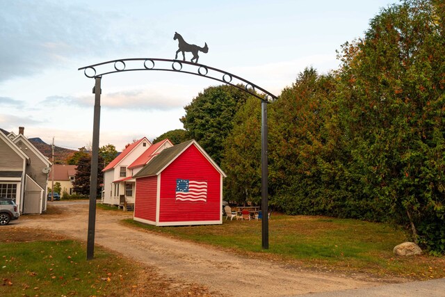 view of community featuring a yard