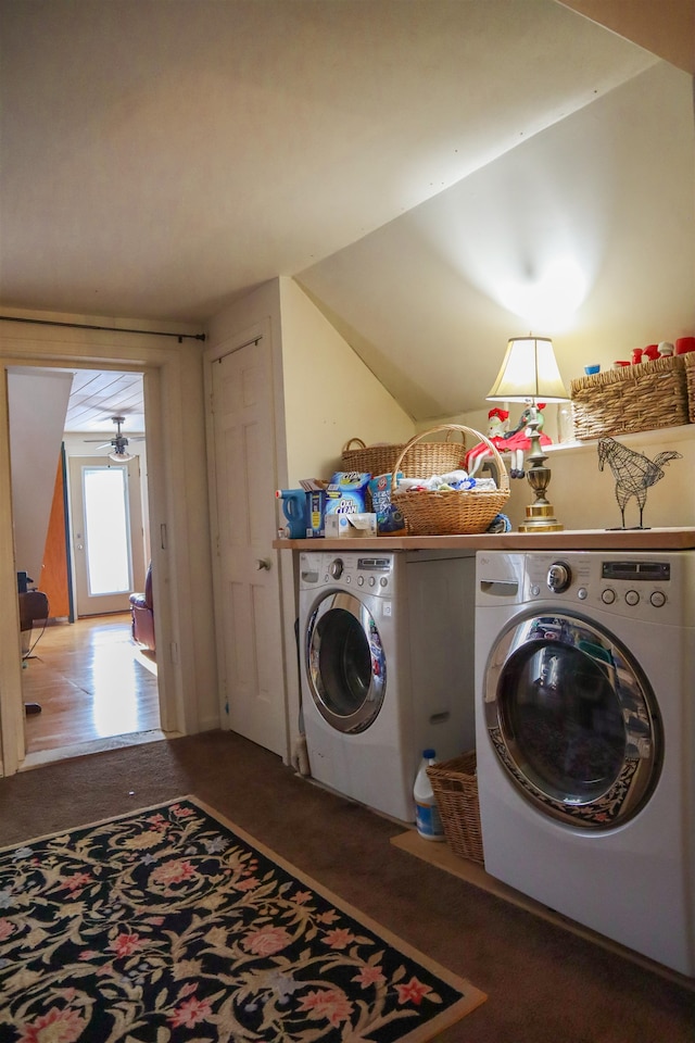 clothes washing area featuring separate washer and dryer and ceiling fan