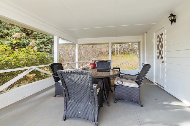 view of sunroom / solarium